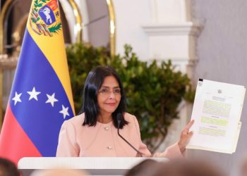 Vicepresidenta Delcy Rodríguez advierte sobre la activación del Decreto de Conmoción Externa ante una eventual agresión militar de Estados Unidos 7 Vicepresidenta Delcy Rodríguez advierte sobre la activación del Decreto de Conmoción Externa ante una eventual agresión militar de Estados Unidos