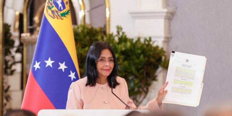 Vicepresidenta Delcy Rodríguez advierte sobre la activación del Decreto de Conmoción Externa ante una eventual agresión militar de Estados Unidos     