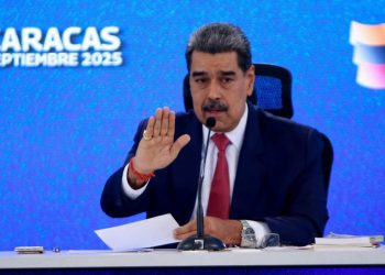 Presidente venezolano reveló haber sido amenazado junto a miembros de su gabinete 4 Presidente venezolano reveló haber sido amenazado junto a miembros de su gabinete