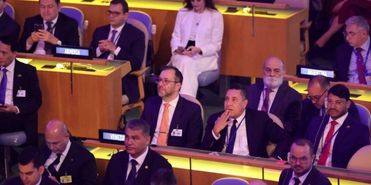Venezuela denunciará ante la ONU peligrosa militarización del Caribe
