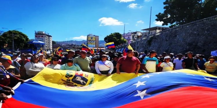 Pueblo venezolano se moviliza masivamente en Marcha de Alistados de la Milicia en defensa de la soberanía nacional