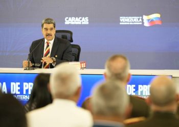 “Ante la máxima presión, máxima preparación para la defensa de Venezuela”