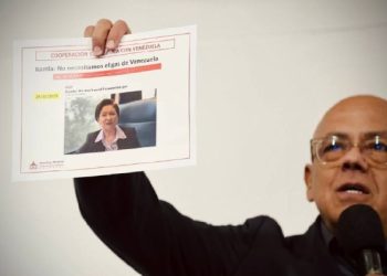 Jorge Rodríguez asegura que declarar persona no grata a Primera Ministra de Trinidad y Tobago es una razón de honor y dignidad