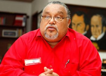 “Como obreros, llamamos a una constituyente mundial para tomar el poder”