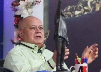Diosdado Cabello: “Si los cañones del imperialismo apuntan a Nicolás, nosotros tenemos que protegerlo entre todos” 9 IMG 20251009 072738 738
