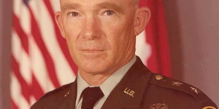 El Algoritmo de la Sospecha: ¿Quién está detrás, quién está detrás?, 10 pasos para demostrar que el gato te está manipulando