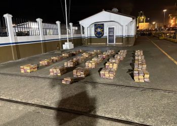 Panamá incauta 40 paquetes de droga que iban a España provenientes de Ecuador