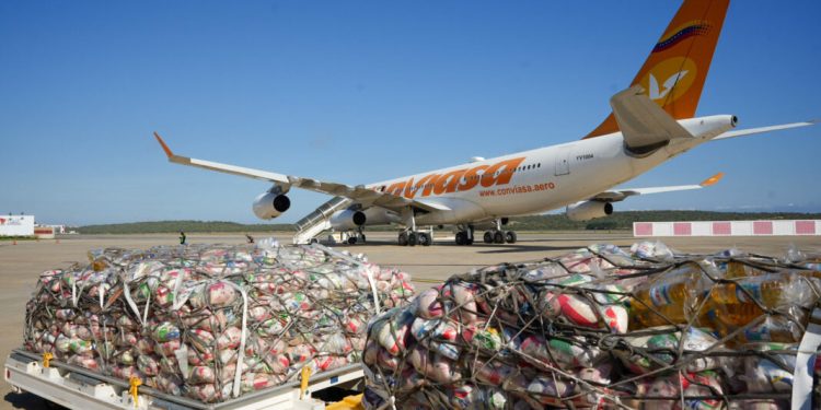 Venezuela envía ayuda humanitaria a Cuba y Jamaica