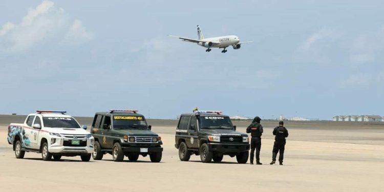 197 migrantes venezolanos repatriados desde EEUU arribaron a Venezuela
