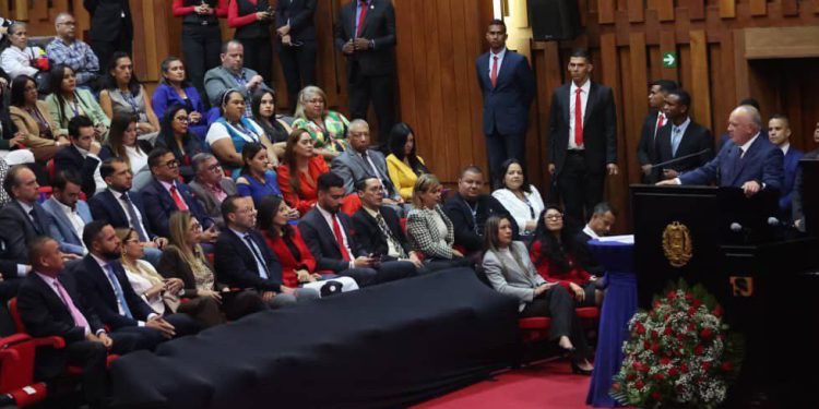El vicepresidente sectorial Diosdado Cabello destaca la prevención juvenil y el trato humano como ejes de la política antidrogas nacional 1 El vicepresidente sectorial Diosdado Cabello destaca la prevención juvenil y el trato humano como ejes de la política antidrogas nacional