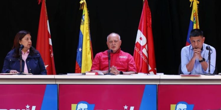 Cabello: “El Pueblo exige transparencia y entrega por parte de los funcionarios públicos»