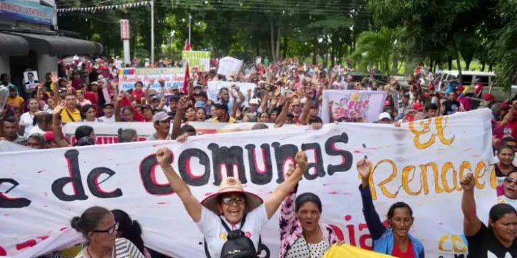 Democracia comunal y gobierno popular