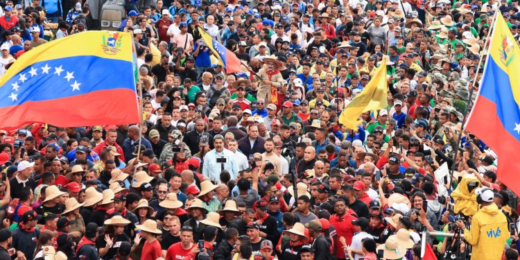 Presidente Maduro y refundar la Gran Colombia: «Más temprano que tarde debemos unirnos como hermanos»