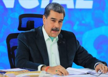 SquarePic 20251215 23502039