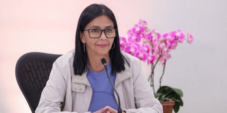 Presidenta Encargada Delcy Rodríguez: «A Venezuela la une el sentimiento de querer de vuelta al presidente Maduro y a Cilia Flores»