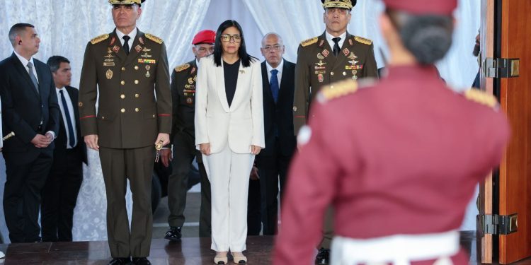 Presidenta Encargada Delcy Rodríguez encabeza honores a los patriotas caídos en defensa de la soberanía nacional
