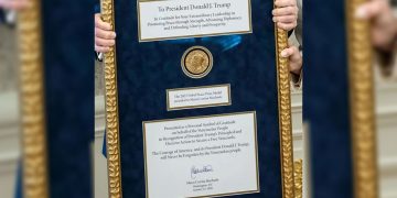 Las elites gringas y la medalla de Washington: un soborno simbólico y maniobra de captura ideológica del Libertador Simón Bolívar