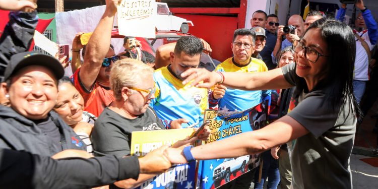 Base de Misiones "Hugo Salas" en La Vega estrena ocho espacios comunales en jornada con la Presidenta Delcy Rodríguez 1 Base de Misiones «Hugo Salas» en La Vega estrena ocho espacios comunales en jornada con la Presidenta Delcy Rodríguez