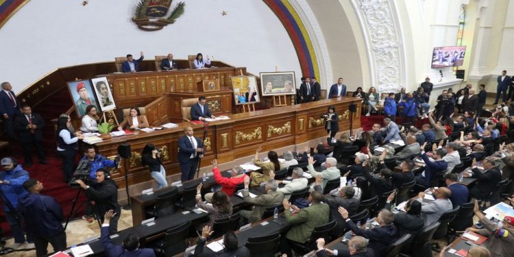 AN aprueba en primera discusión nueva Ley Orgánica de Derechos Socioeconómicos