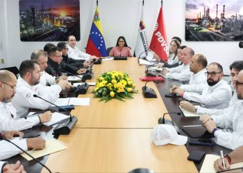 Presidenta (E) lidera despliegue estratégico para potenciar el sector hidrocarburos y la soberanía energética