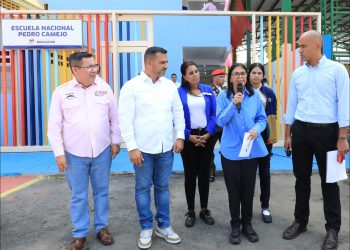 Presidenta (E) Delcy Rodríguez  lidera inicio del segundo periodo escolar 2025-2026 desde La Guaira