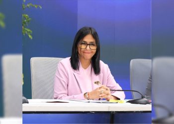 Presidenta (E) Delcy Rodríguez: “Venezuela debe pasar de ser el país con las mayores reservas a un gigante productor de petróleo”