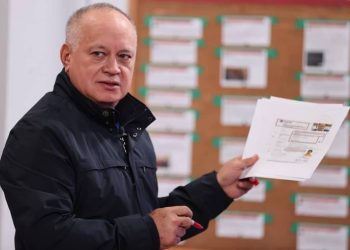 «Nuestro pueblo sabe lo que tiene que hacer»: Cabello a quienes celebraron las bombas sobre Caracas