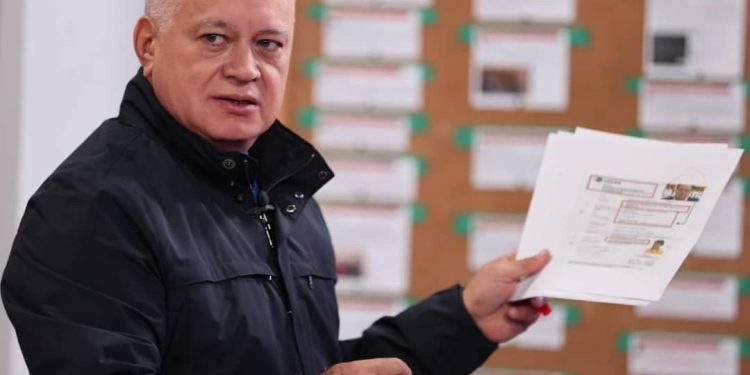 «Nuestro pueblo sabe lo que tiene que hacer»: Cabello a quienes celebraron las bombas sobre Caracas