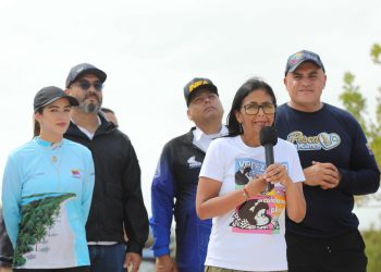 Delcy Rodríguez reafirma su compromiso con el presidente Maduro y el pueblo de Venezuela