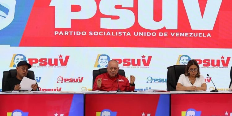 Cabello: «Seguimos aquí exigiendo la liberación inmediata de Maduro y Cilia Flores»