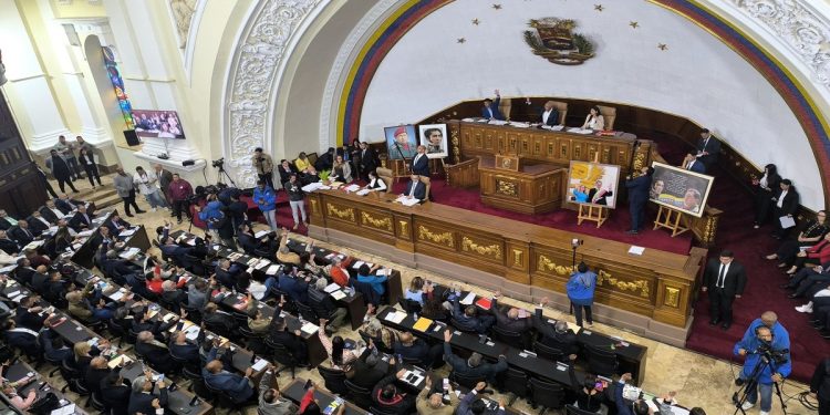Parlamento Nacional designa a Larry Devoe como Fiscal General Encargado en sustitución de  Tarek William Saab
