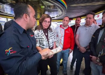 Ministra de Transporte Jacqueline Faría inspecciona el Puerto de La Guaira y el Metro de Caracas para garantizar la optimización de los servicios
