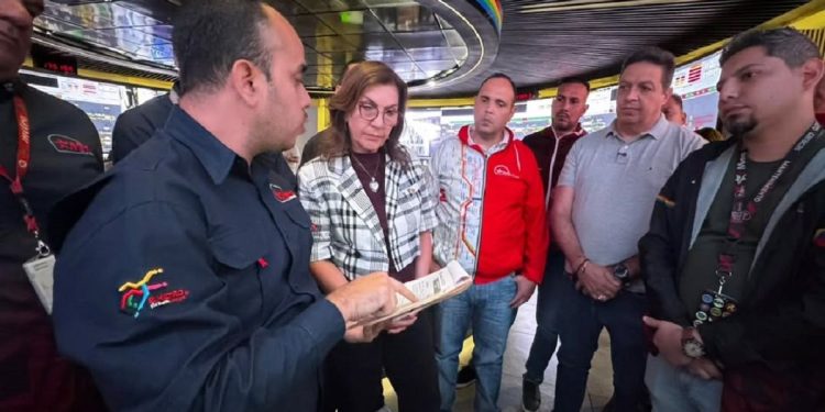Ministra de Transporte Jacqueline Faría inspecciona el Puerto de La Guaira y el Metro de Caracas para garantizar la optimización de los servicios