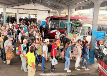 Más de 1,7 millones de personas se han movilizado en el país durante el comienzo del asueto de Semana Santa