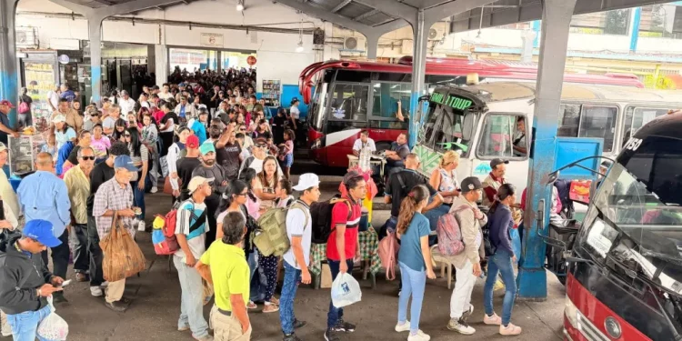 Más de 1,7 millones de personas se han movilizado en el país durante el comienzo del asueto de Semana Santa