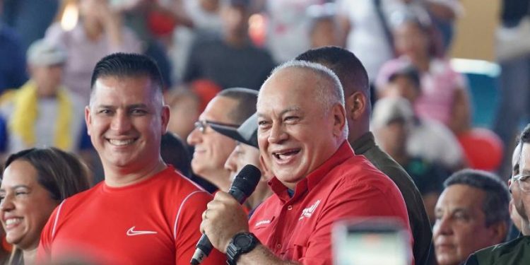 Diosdado Cabello llama a movilizar «al menos 30 personas» por centro para garantizar la victoria popular
