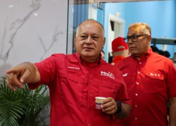 Cabello reconoce el «ejemplo de organización» del pueblo de Trujillo
