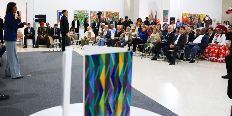 Gobierno Bolivariano activará ferias de artesanos en todo el país