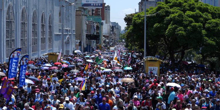 (+Fotos) “El Pueblo venezolano ha resistido mil batallas y siempre ha salido victorioso por la unidad”