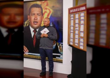Diosdado Cabello reconoce labor de trabajadores para restablecer el servicio de agua en Cumaná