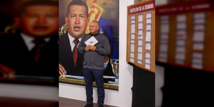Diosdado Cabello reconoce labor de trabajadores para restablecer el servicio de agua en Cumaná