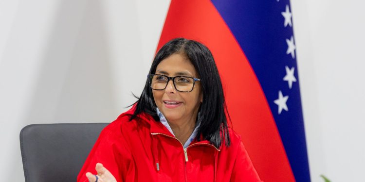 Gabinete Educativo y Presidencia (E) revisan plan nacional para fortalecer la enseñanza socioproductiva