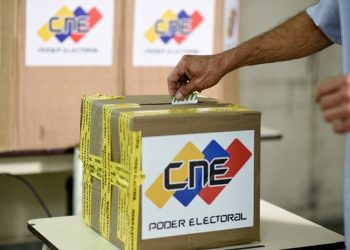Todo listo: Instaladas las mesas para la Consulta Popular de este domingo