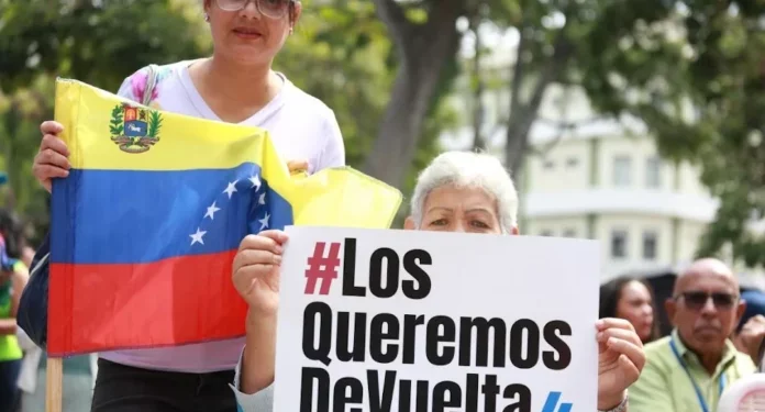 Organizaciones Sociales se reunieron en la Plaza Bolívar para exigir la libertad del presidente Maduro y Primera Dama