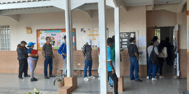 Mérida y Monagas ratifican éxito y normalidad en la jornada de Consulta Popular este 8-M