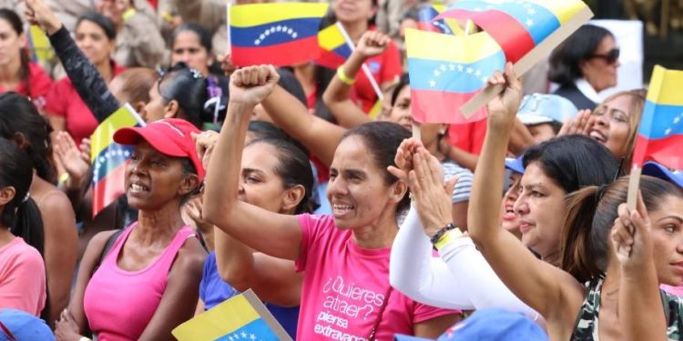 Presidenta (E) Delcy Rodríguez en el Día Internacional de la Mujer: “Llevemos este barco a puerto seguro por nuestros hijos y por amor a la República”