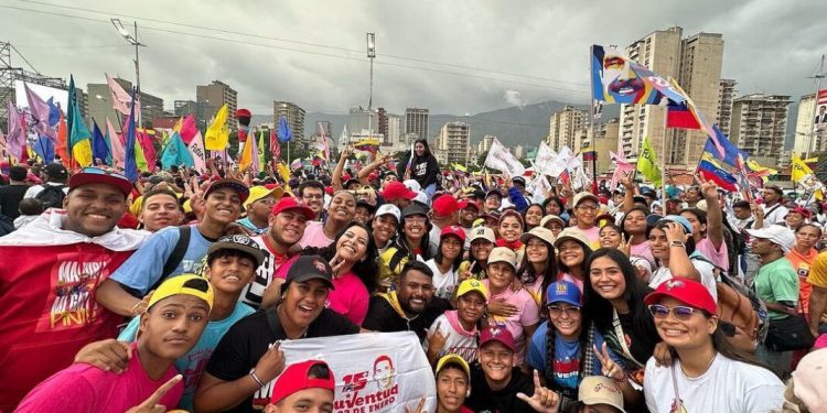 Juventud venezolana lidera proyectos productivos en las comunas