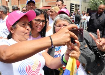 Jefa de Estado (E) exalta protagonismo de la mujer venezolana en la Consulta Popular 2026 10 IMG 20260309 173241 175