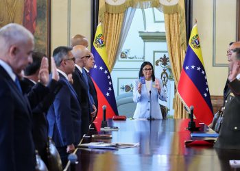 Presidenta encargada juramenta nuevo Gabinete Ejecutivo para fortalecer la gestión revolucionaria