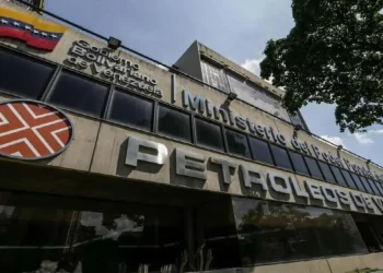 (+Comunicado) Ministerio de Hidrocarburos ratifica carácter público y constitucional del petróleo